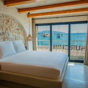 Churchill Townhouse Hotel